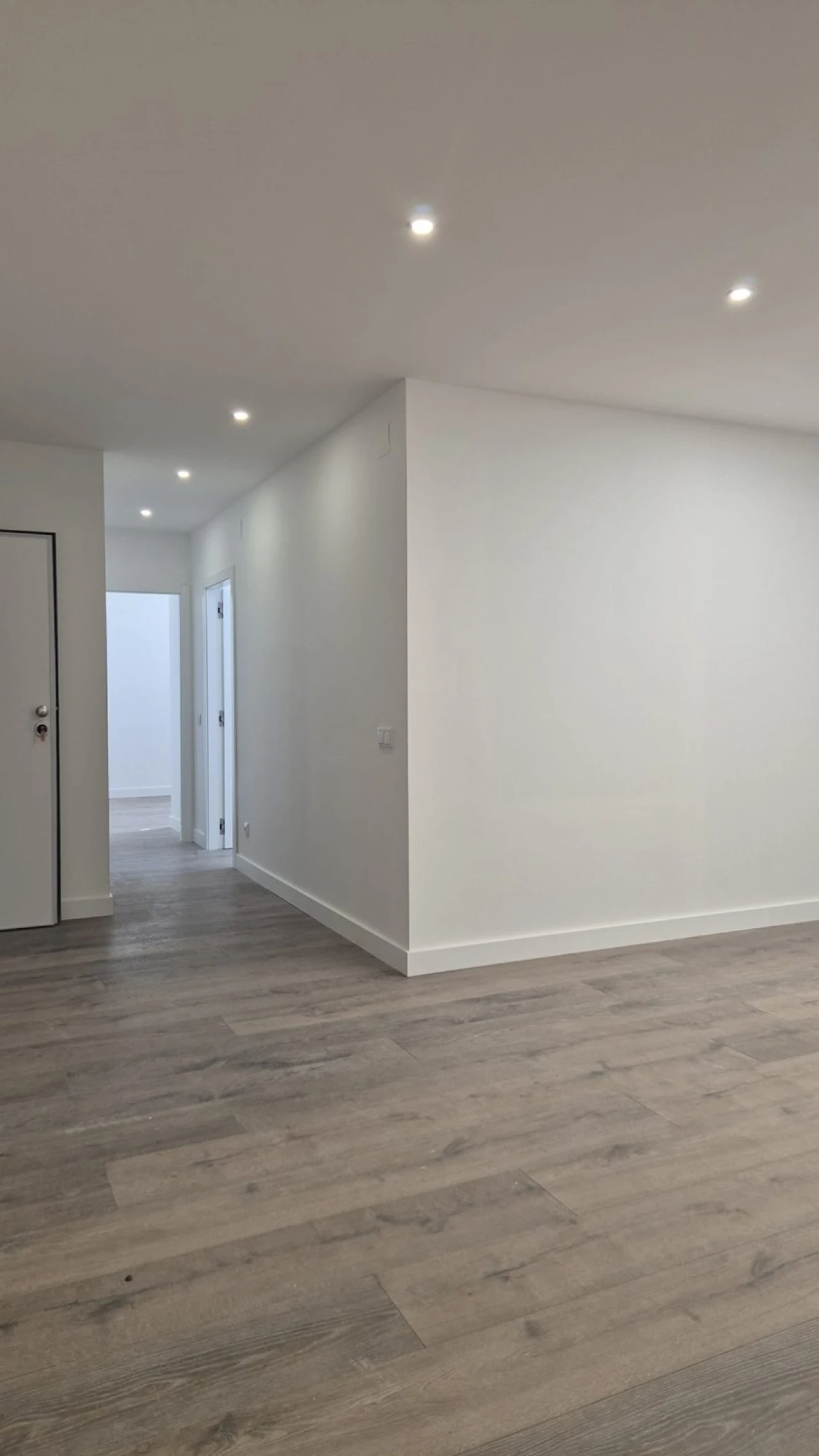 Apartamento T5 para Venda em Laranjeiro e Feijó Foto 33