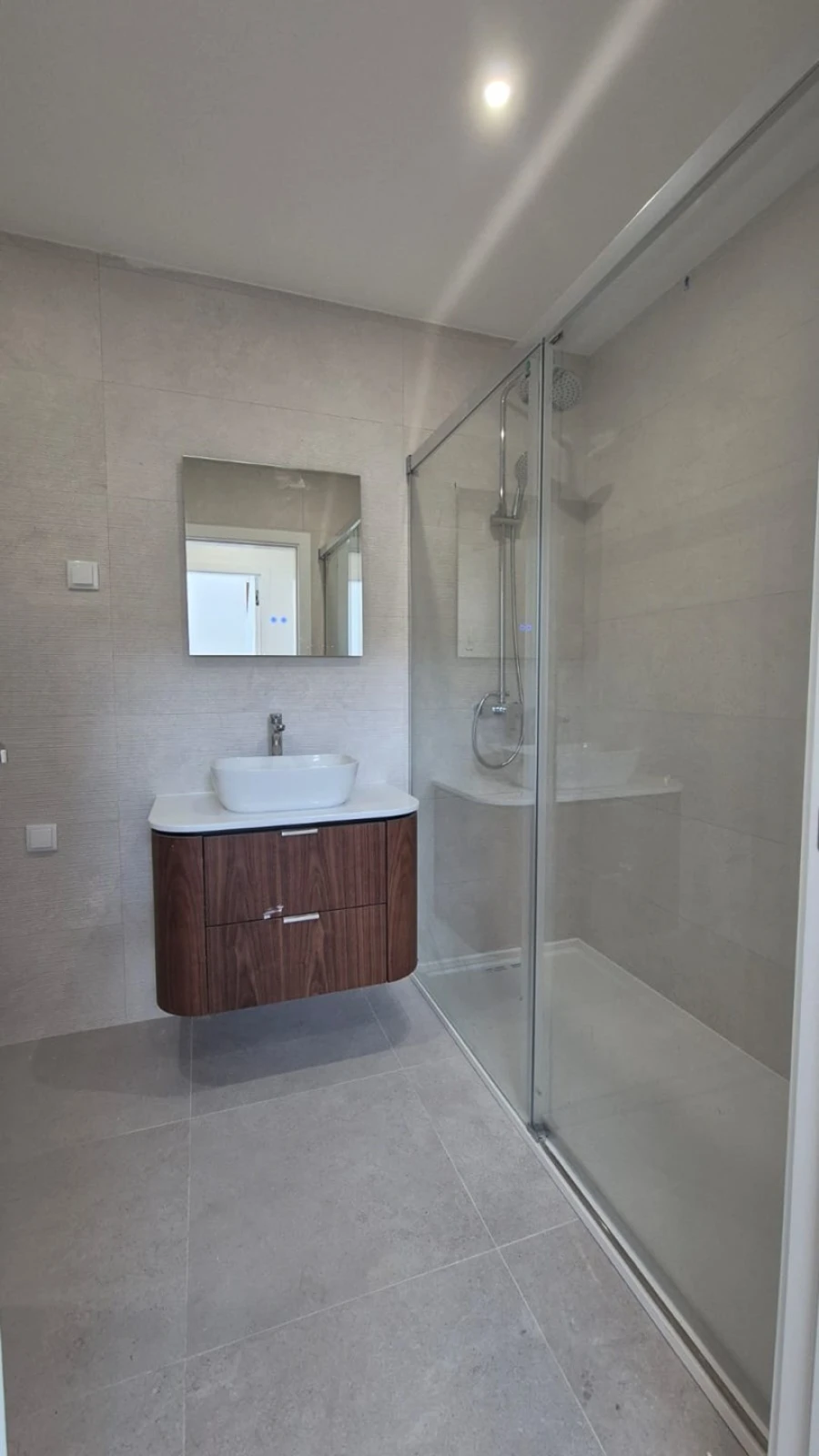 Apartamento T5 para Venda em Laranjeiro e Feijó Foto 37