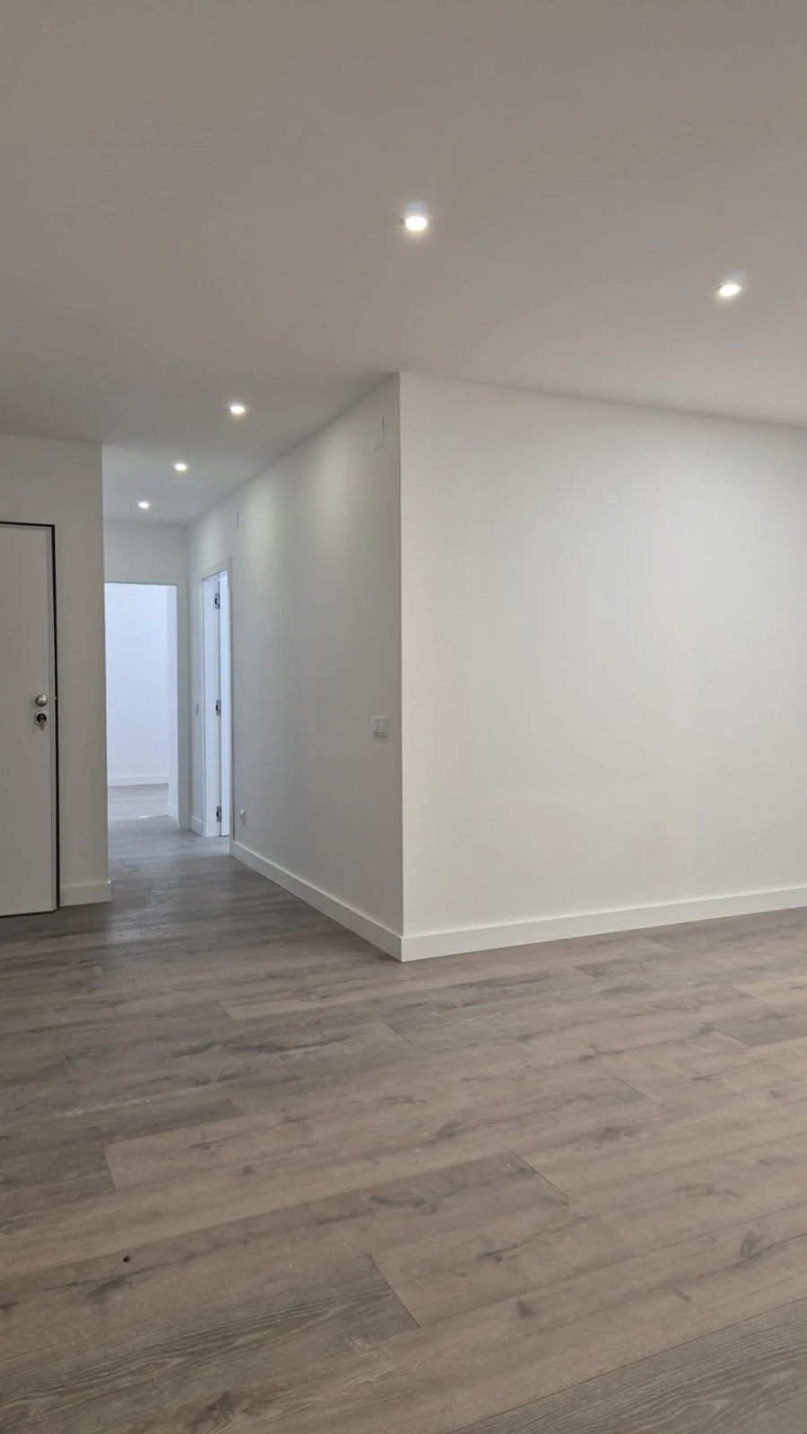 Apartamento T5 para Venda em Laranjeiro e Feijó Foto 33