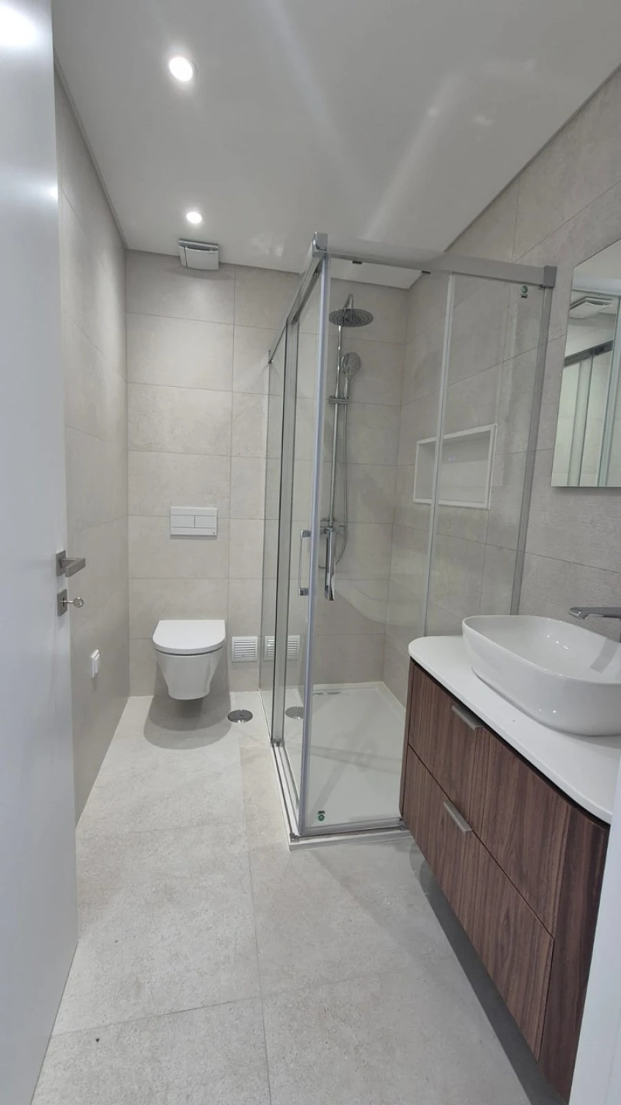 Apartamento T5 para Venda em Laranjeiro e Feijó Foto 16