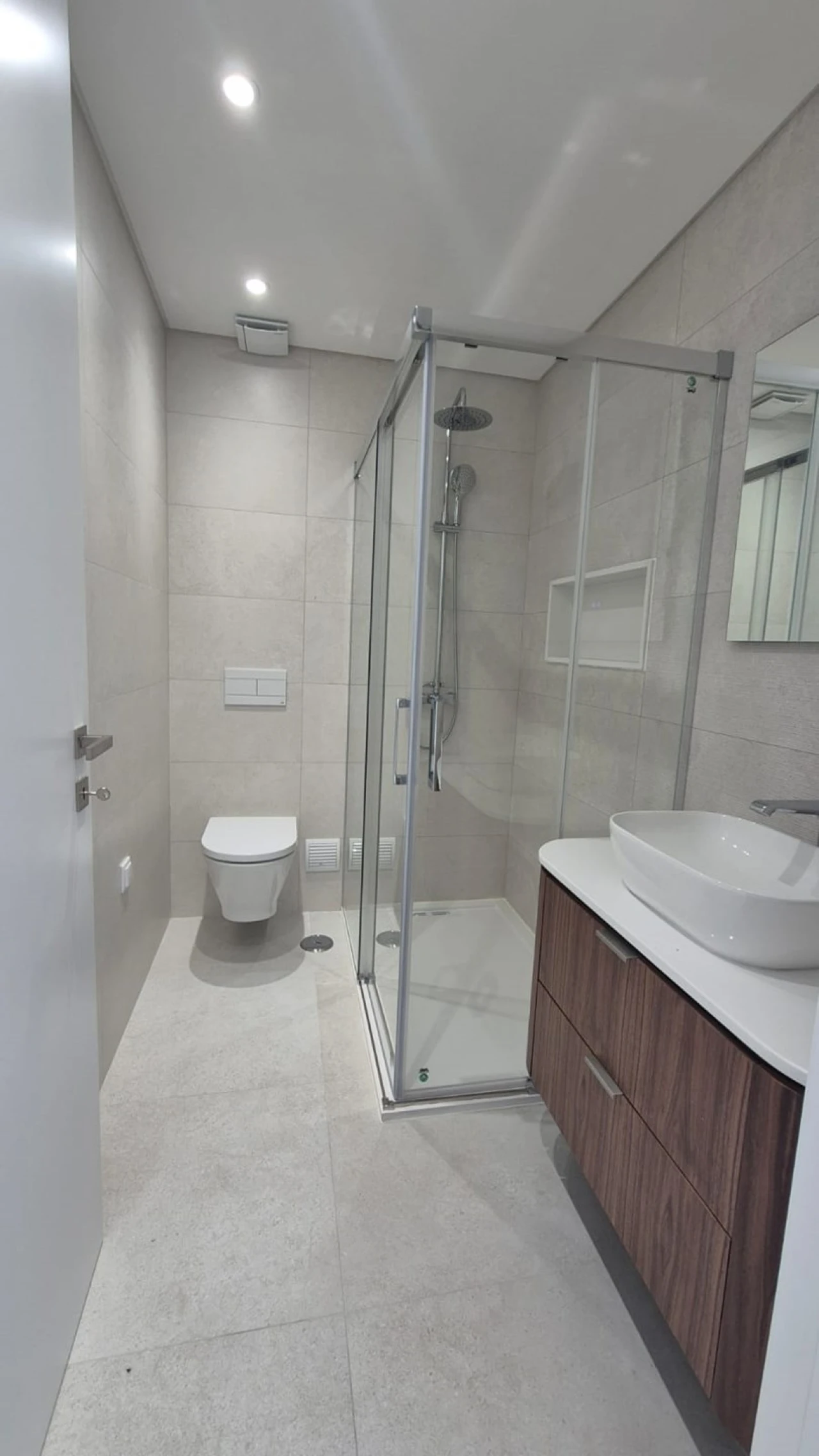 Apartamento T5 para Venda em Laranjeiro e Feijó Foto 16