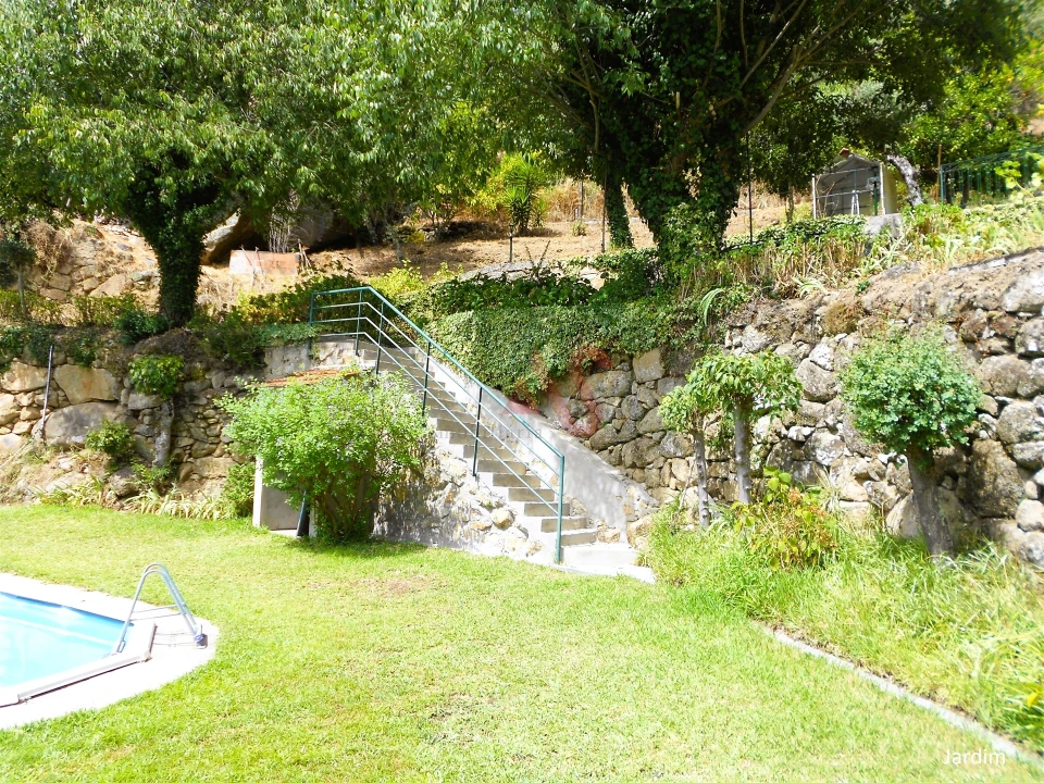 Quinta T4 para Venda em Penhalonga e Paços de Gaiolo Foto 4