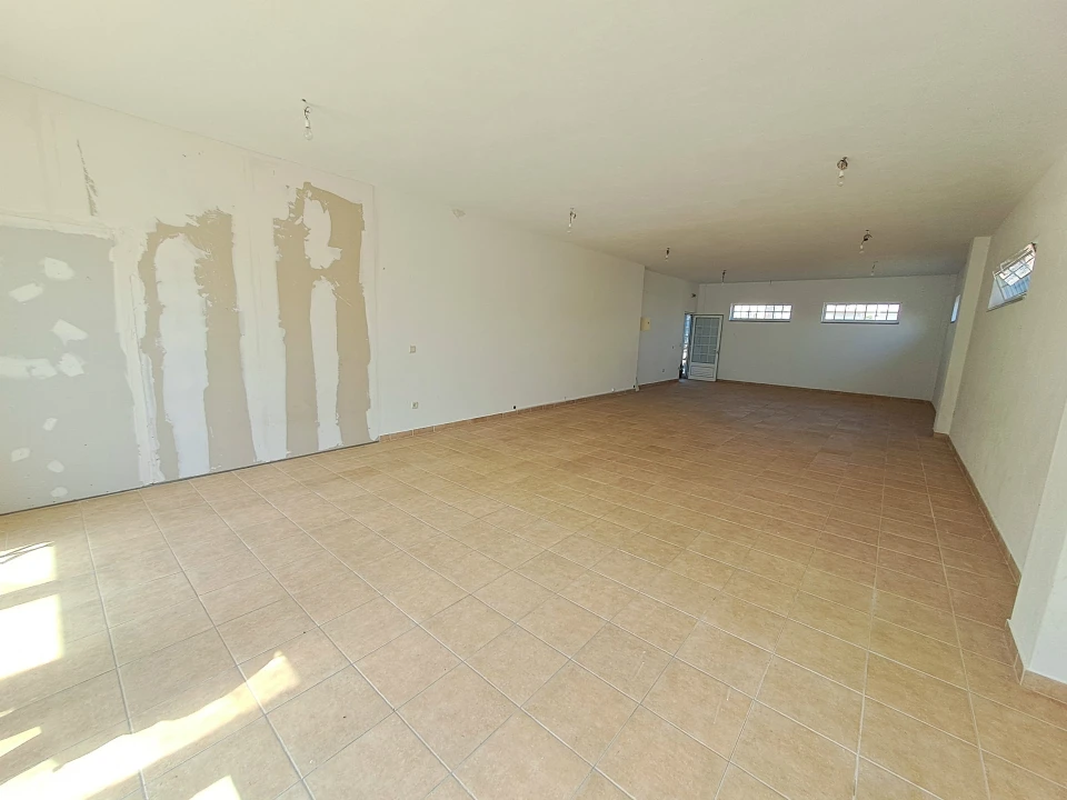 Loja para Arrendamento em Sendim e Atenor Foto 19