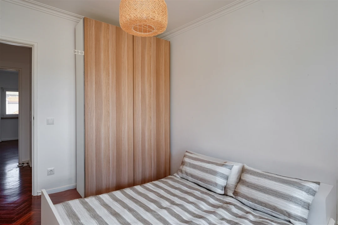 Apartamento T2 para Arrendamento em Carcavelos e Parede Foto 19