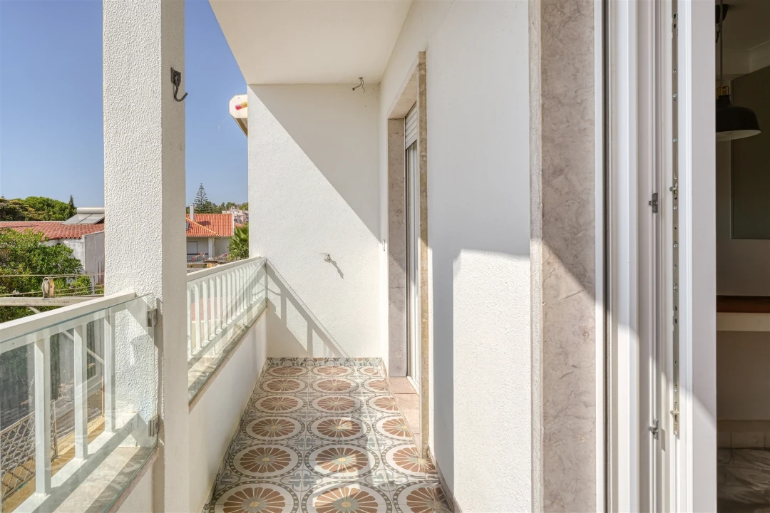 Apartamento T2 para Arrendamento em Carcavelos e Parede Foto 13