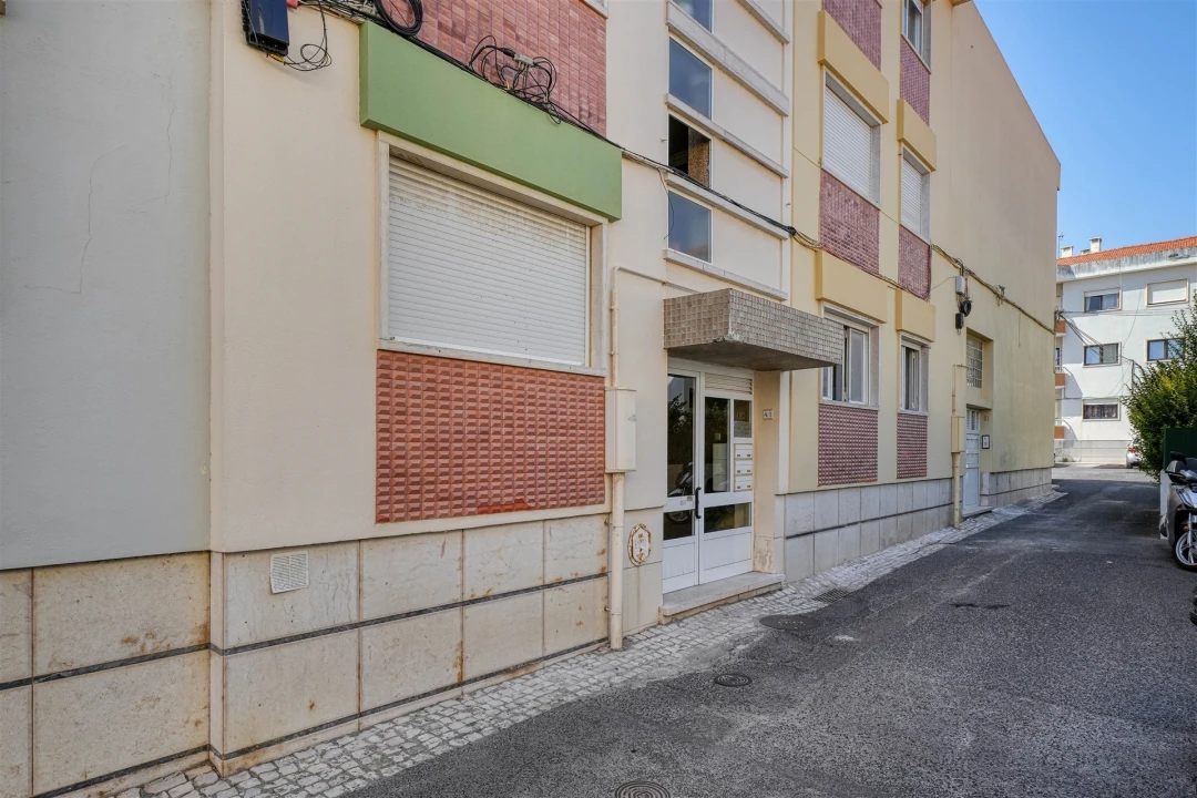 Apartamento T2 para Arrendamento em Carcavelos e Parede Foto 26