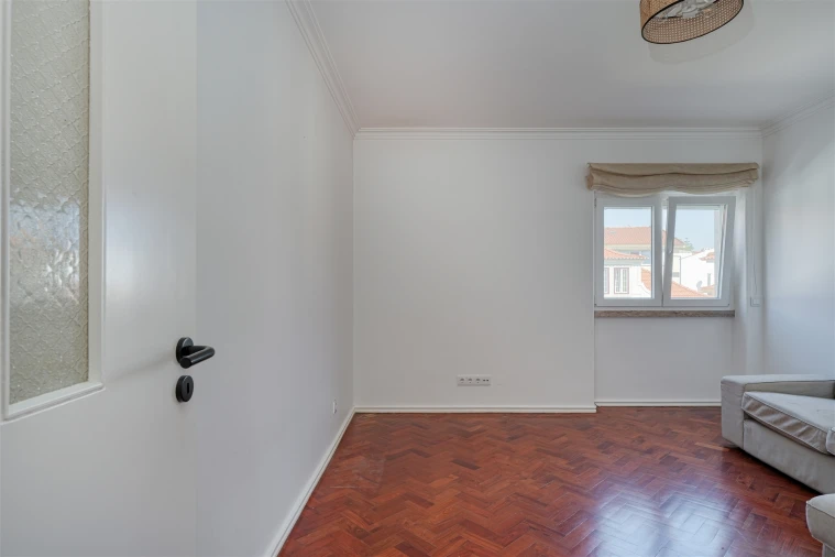 Apartamento T2 para Arrendamento em Carcavelos e Parede Foto 8