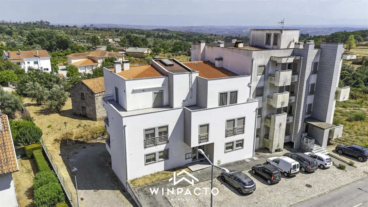 Apartamento T3 para Venda em Nelas Foto 73