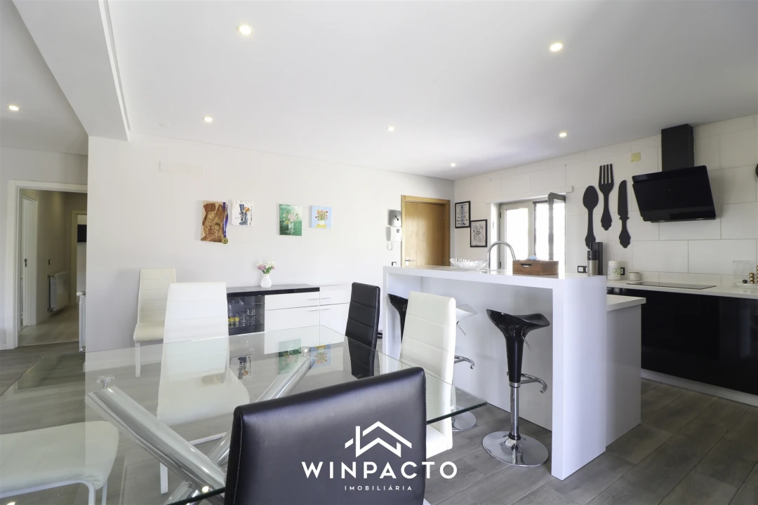 Apartamento T3 para Venda em Nelas Foto 9