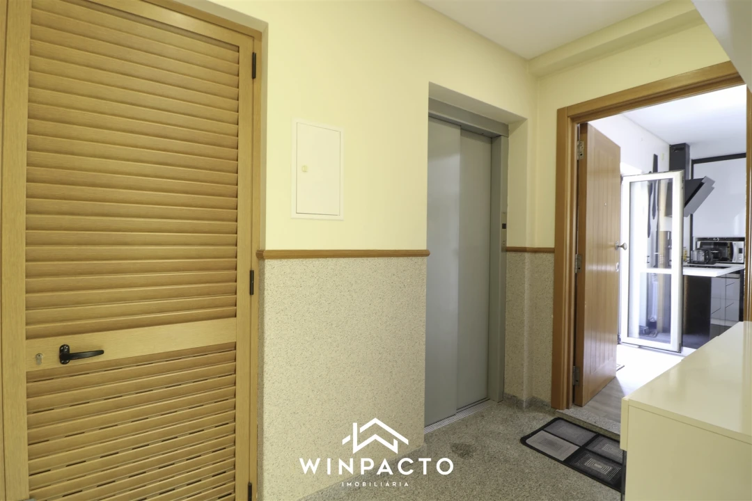 Apartamento T3 para Venda em Nelas Foto 60