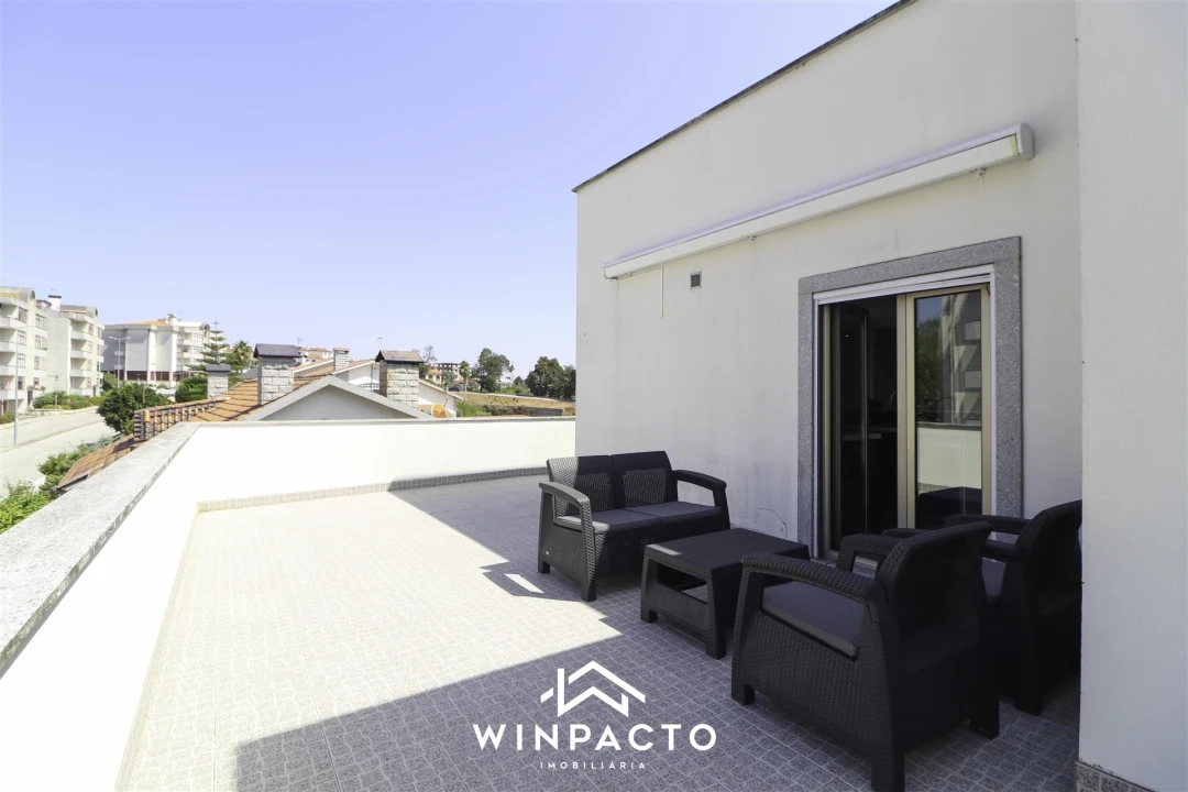 Apartamento T3 para Venda em Nelas Foto 31