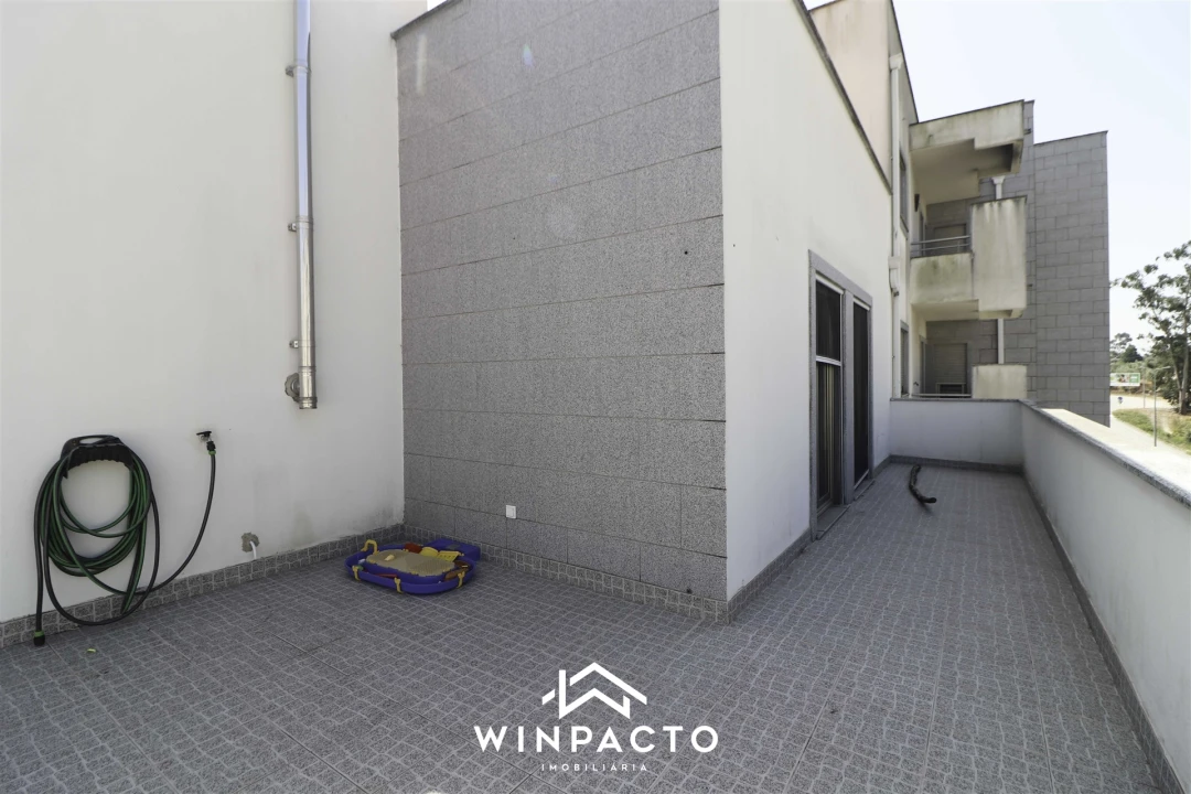 Apartamento T3 para Venda em Nelas Foto 27