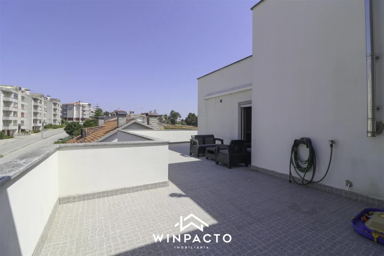 Apartamento T3 para Venda em Nelas Foto 26