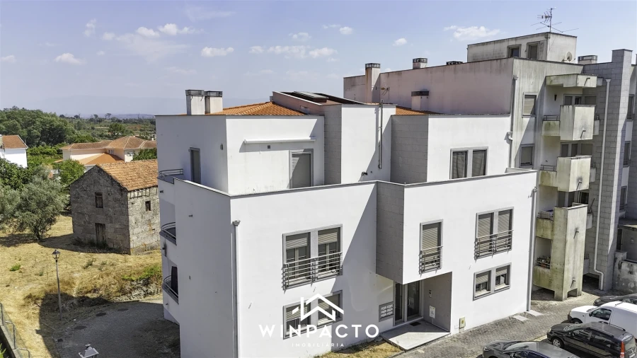 Apartamento T3 para Venda em Nelas Foto 74