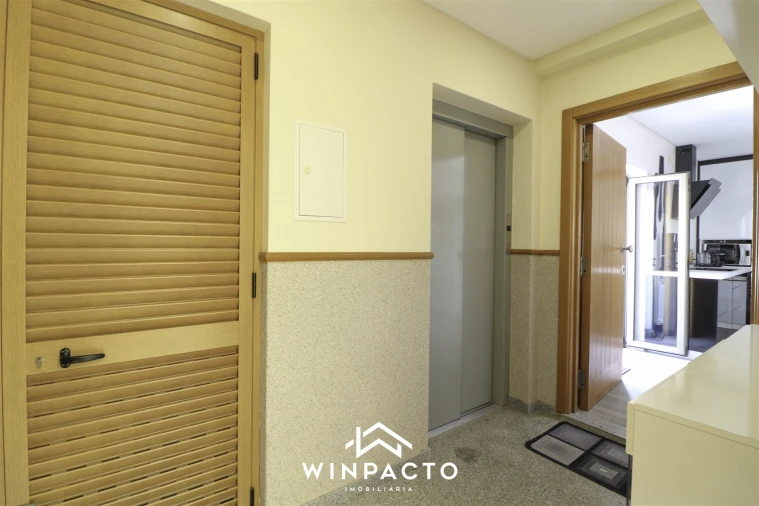 Apartamento T3 para Venda em Nelas Foto 60