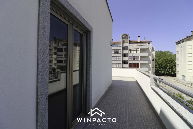 Apartamento T3 para Venda em Nelas Foto 18