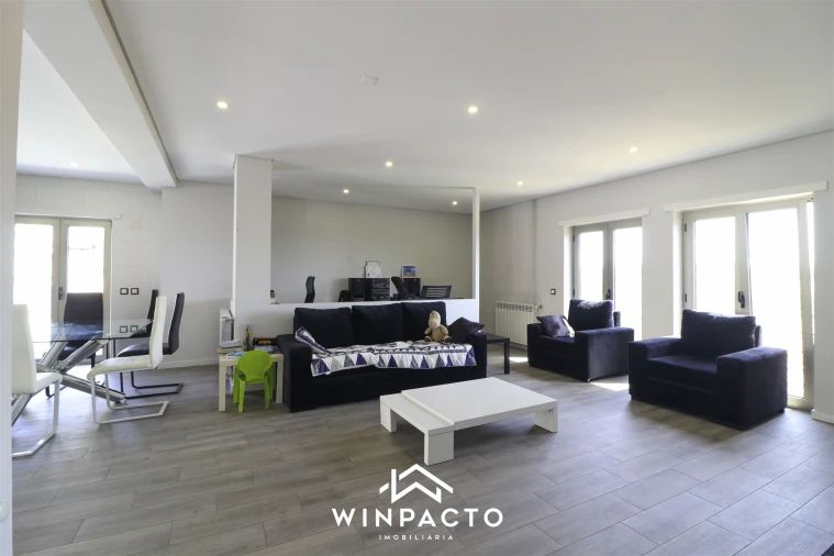 Apartamento T3 para Venda em Nelas Foto 5