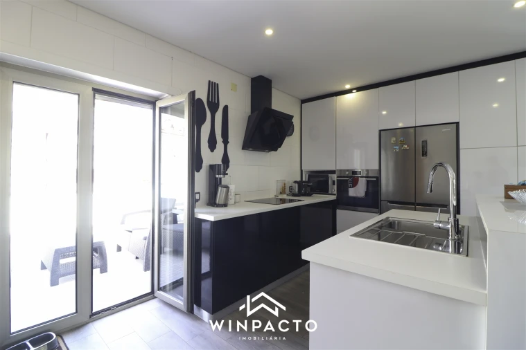 Apartamento T3 para Venda em Nelas Foto 12