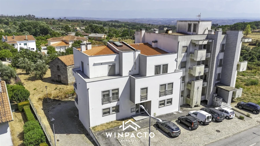 Apartamento T3 para Venda em Nelas Foto 77