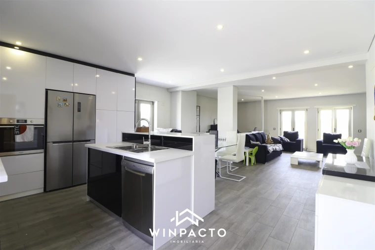 Apartamento T3 para Venda em Nelas Foto 7