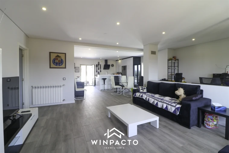 Apartamento T3 para Venda em Nelas Foto 3