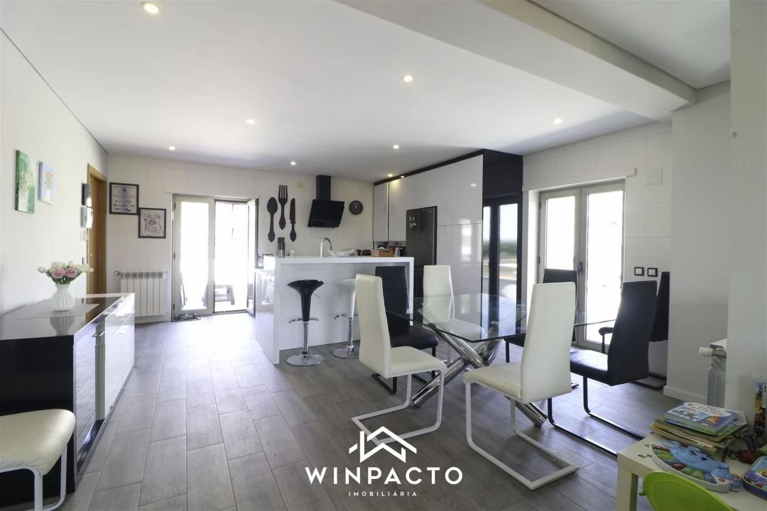 Apartamento T3 para Venda em Nelas Foto 6