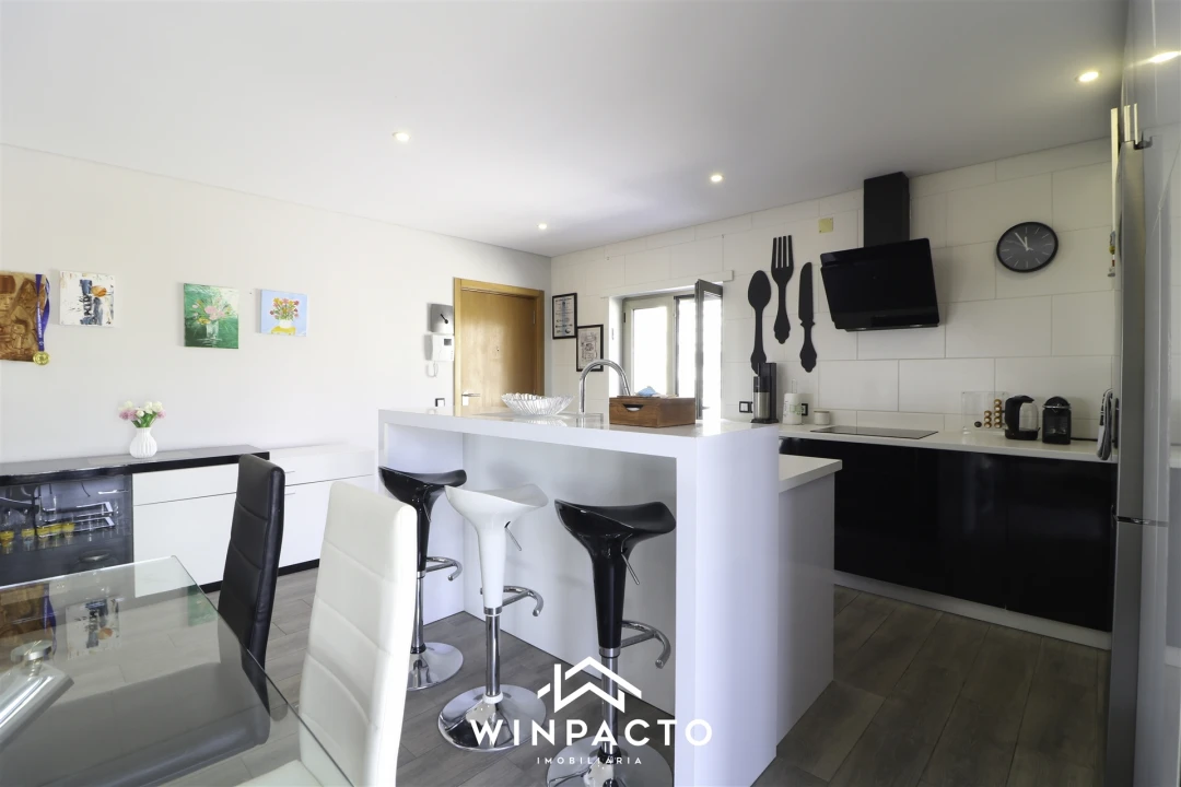 Apartamento T3 para Venda em Nelas Foto 10