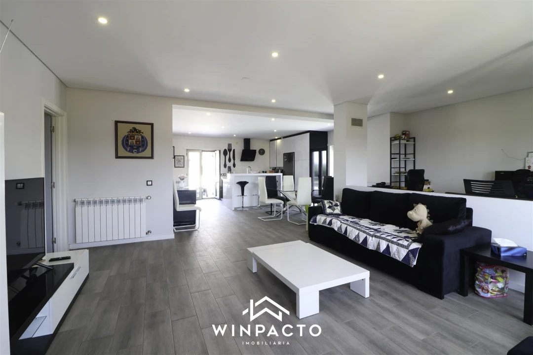 Apartamento T3 para Venda em Nelas Foto 2