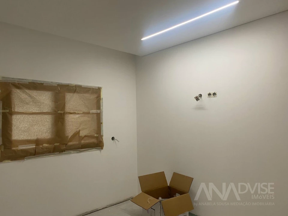 Apartamento T1 para Venda em Viseu Foto 13
