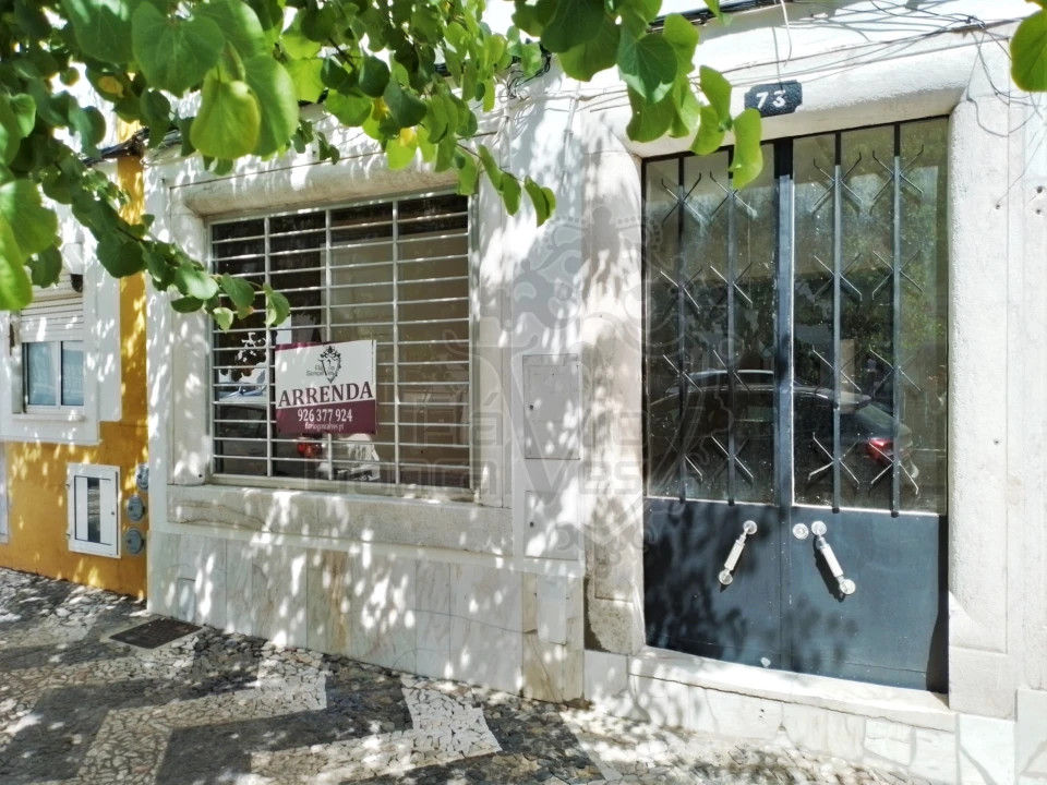 Loja para Arrendamento em Estremoz (Santa Maria e Santo André) Foto 1