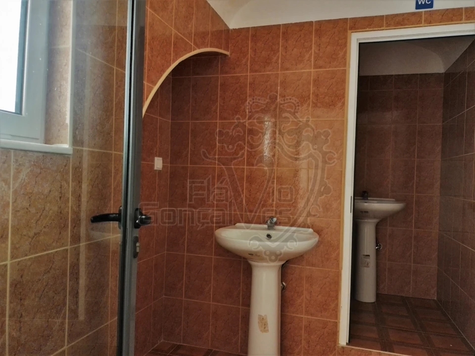 Loja para Arrendamento em Estremoz (Santa Maria e Santo André) Foto 5