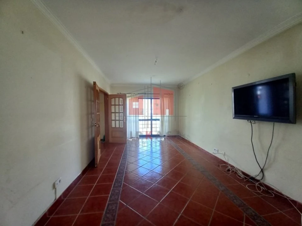 Moradia T4 para Venda em Santo Isidoro Foto 6