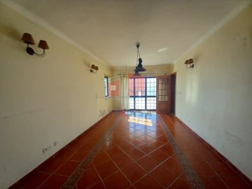 Moradia T4 para Venda em Santo Isidoro