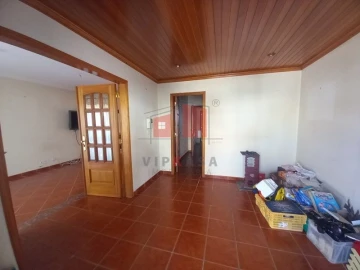 Moradia T4 para Venda em Santo Isidoro