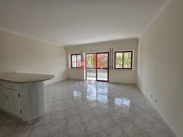 Apartamento T1 para Venda em São João das Lampas e Terrugem