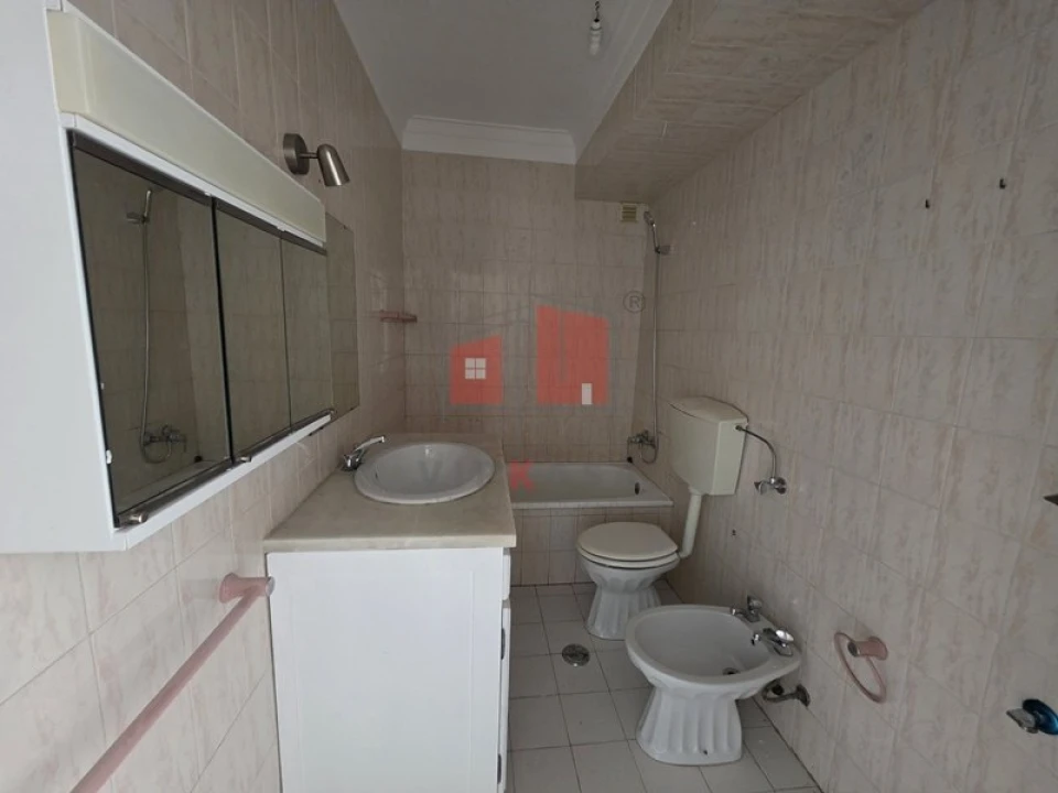 Apartamento T1 para Venda em São João das Lampas e Terrugem Foto 5