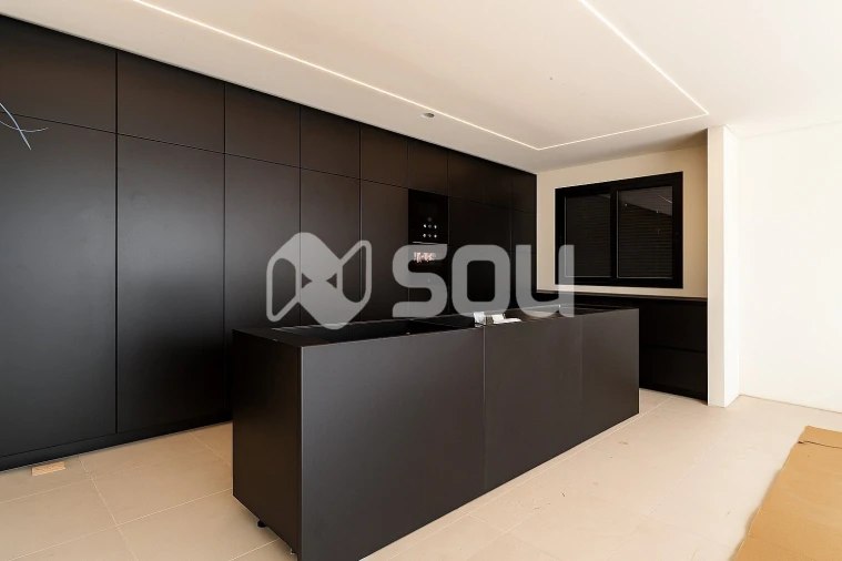 Moradia T4 para Venda em São Mamede de Infesta e Senhora da Hora Foto 4