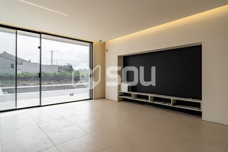 Moradia T4 para Venda em São Mamede de Infesta e Senhora da Hora Foto 6