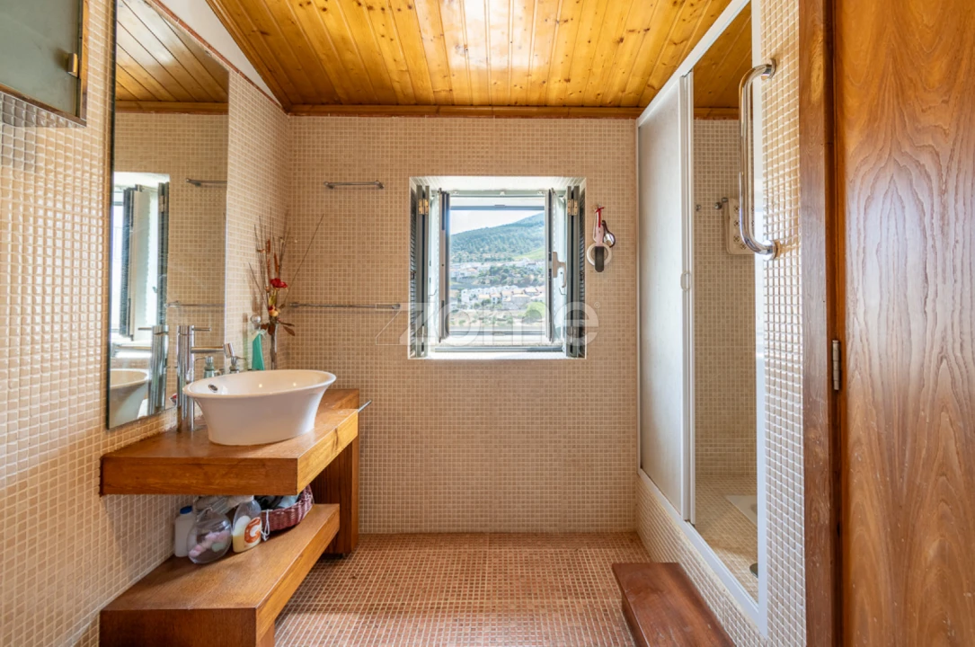 Moradia T4 para Venda em Torre de Moncorvo Foto 17