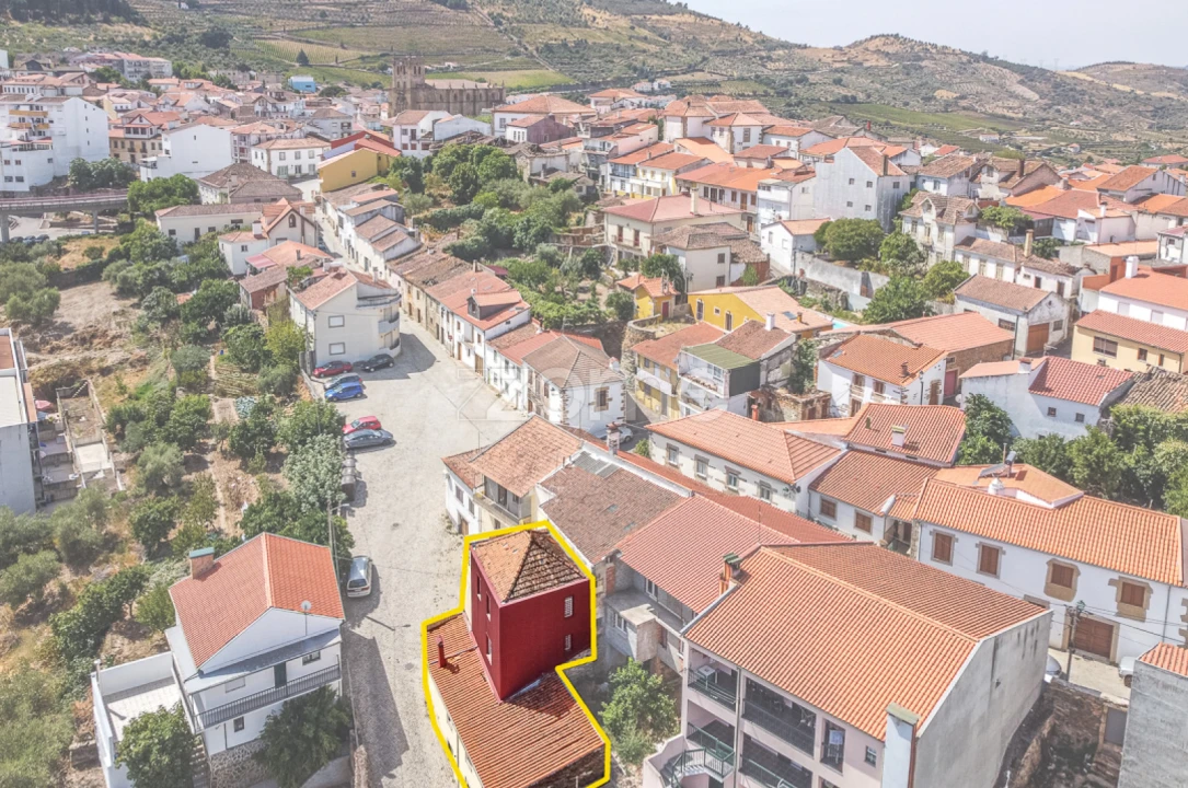 Moradia T4 para Venda em Torre de Moncorvo Foto 4