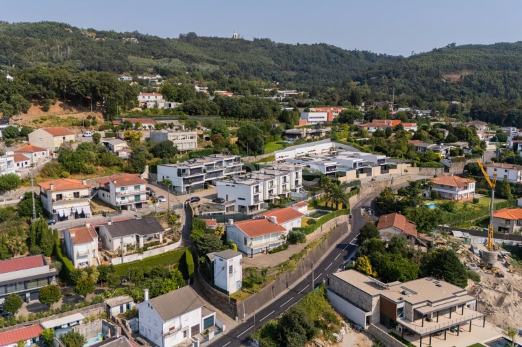 Moradia T4 para Venda em Nogueiró e Tenões Foto 59