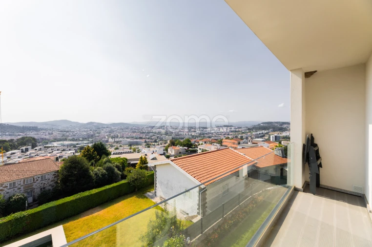 Moradia T4 para Venda em Nogueiró e Tenões Foto 14