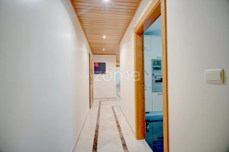 Apartamento T2 para Arrendamento em Alvalade Foto 16