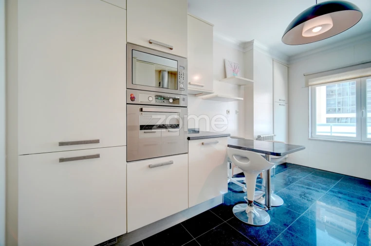 Apartamento T2 para Arrendamento em Alvalade Foto 15