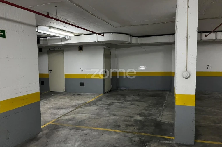 Apartamento T2 para Arrendamento em Alvalade Foto 22