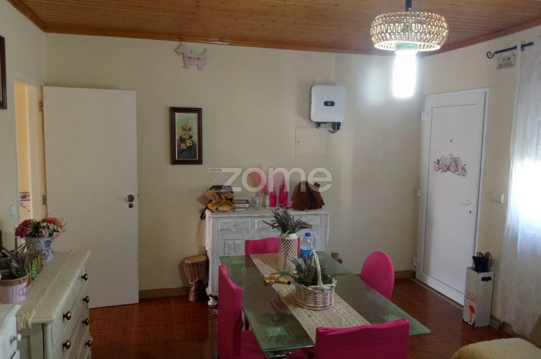 Moradia T3 para Venda em Casais e Alviobeira Foto 5