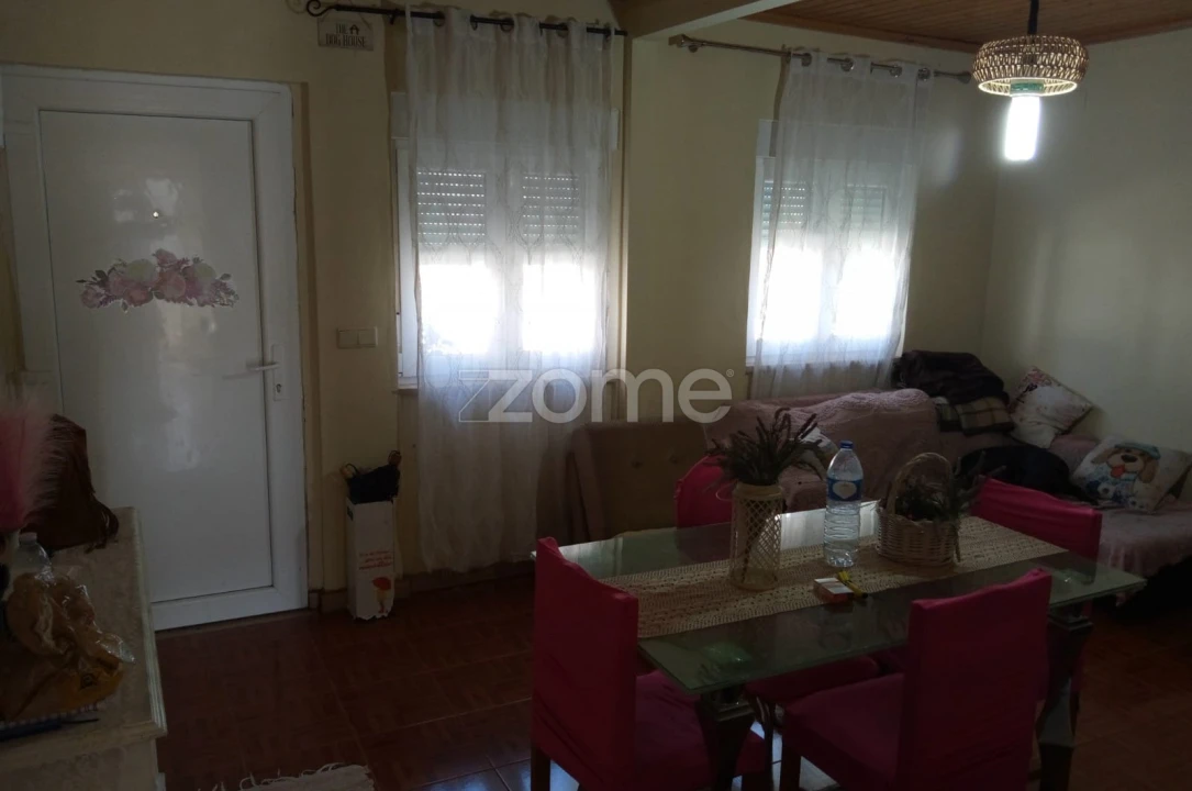 Moradia T3 para Venda em Casais e Alviobeira Foto 7