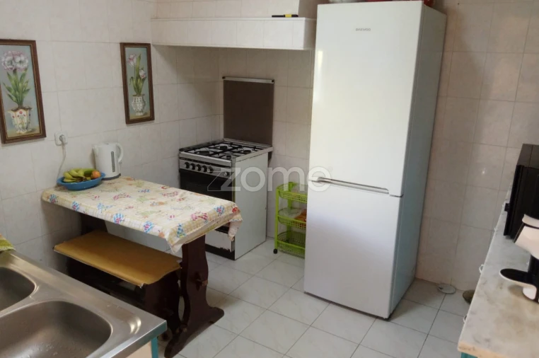 Moradia T3 para Venda em Casais e Alviobeira Foto 9