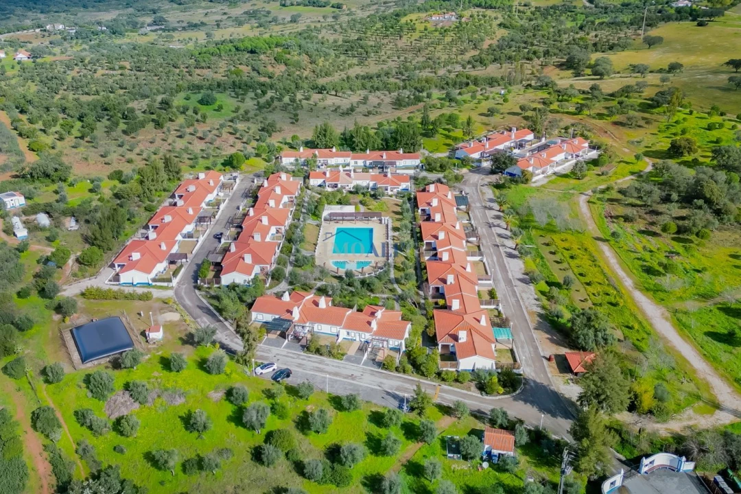 Moradia T3 para Venda em Santa Maria do Castelo e Santiago e Santa Susana Foto 4