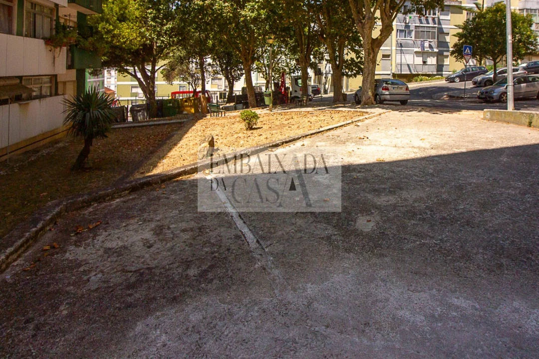 Loja para Venda em Agualva e Mira-Sintra Foto 13